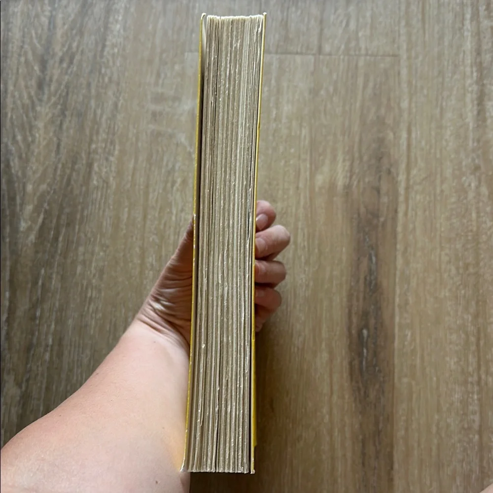 Yellowface by R.F. Kuang Book - Picture 6 of 7